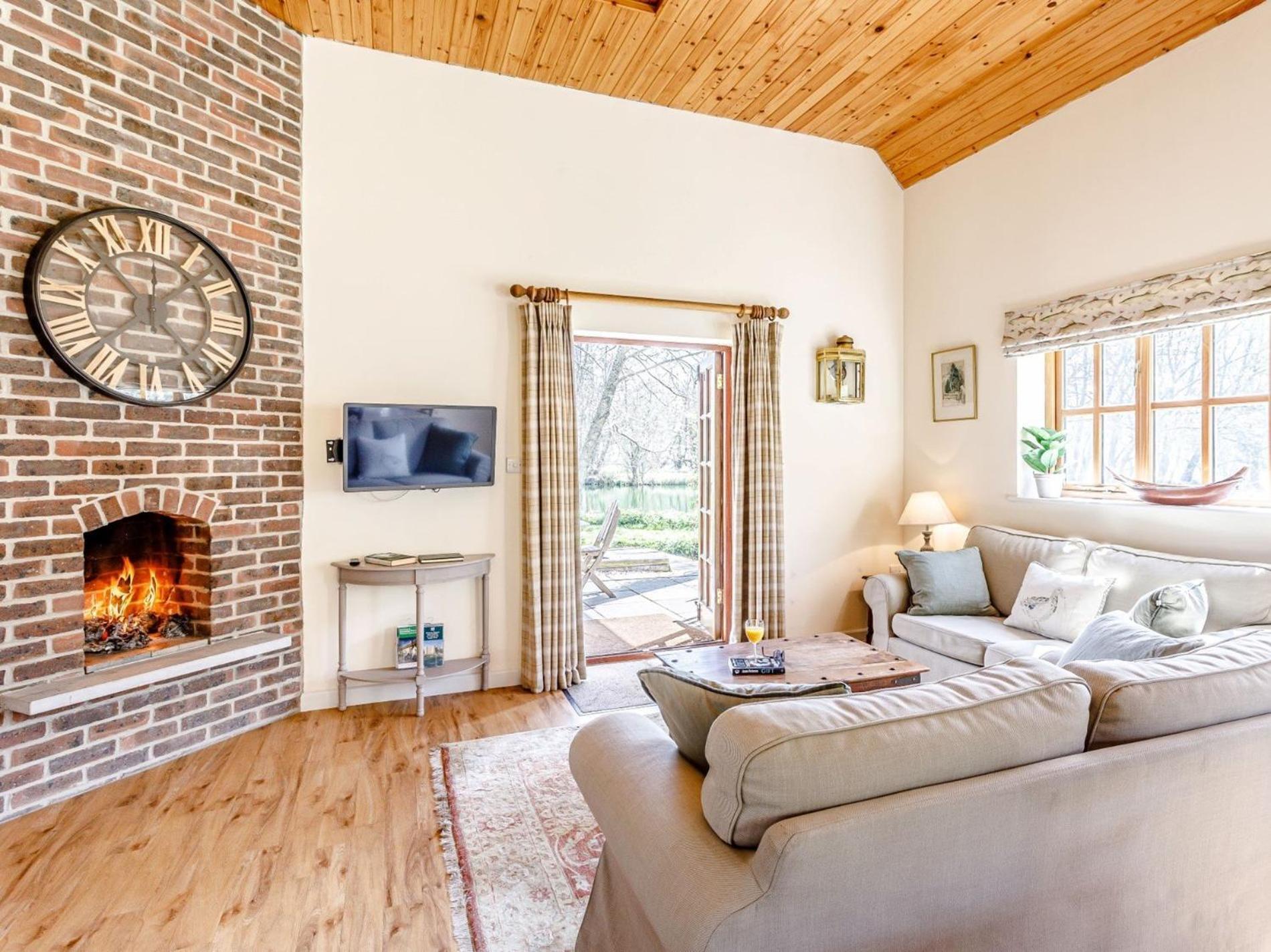 2 Bed In Dorchester 75243 Frampton  Экстерьер фото